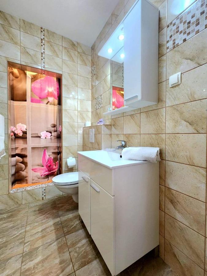 Iva Apartmán *